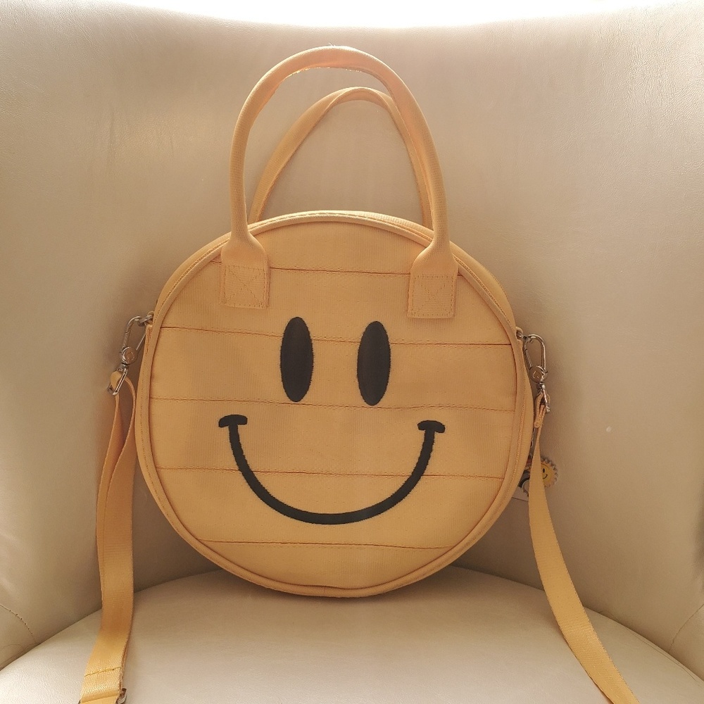 Harvey's Smile Circle Bag
